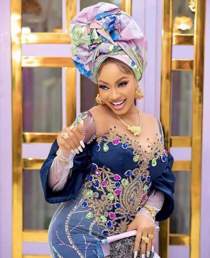 2022 Aso Ebi Lace Gown Styles 10