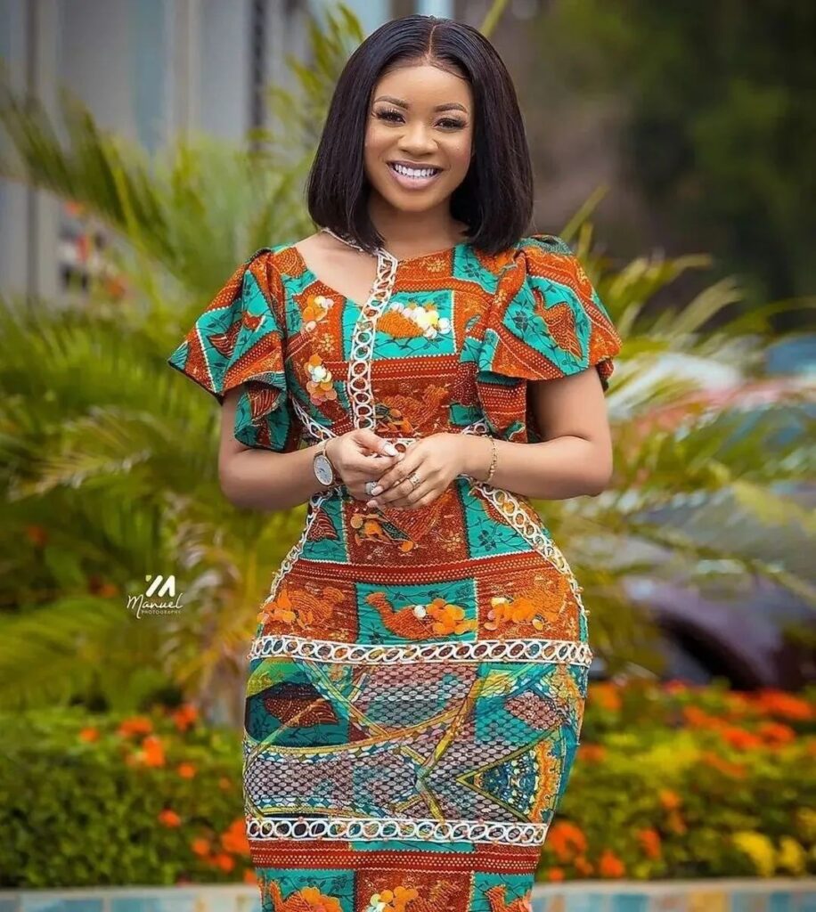 Most Beautiful Ankara Short Gown Styles for Ladies 2022 4