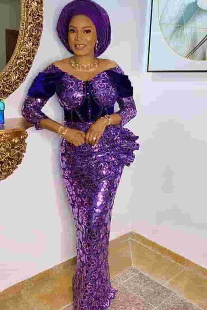 Attractive and Latest Aso Ebi Styles 2023 for weekend parties 5