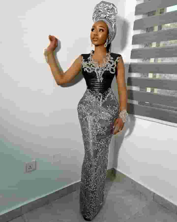 Exclusive and Best Aso Ebi Styles For Wedding Guest 5