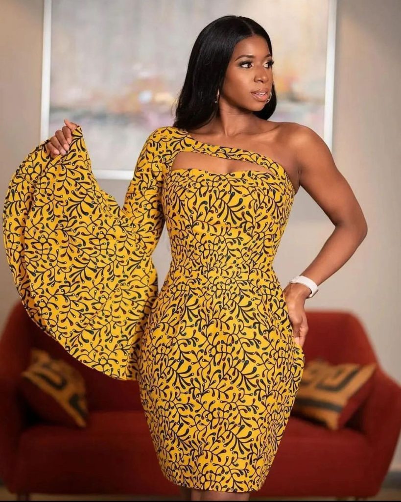 Trending Ankara Short Gown Styles 2023 For Young Ladies 2