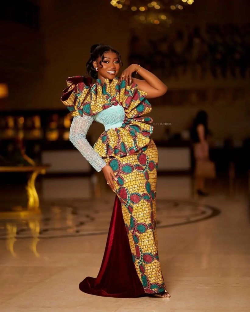 2023 Extraordinary and Long Ankara Gown Styles for Ladies 5