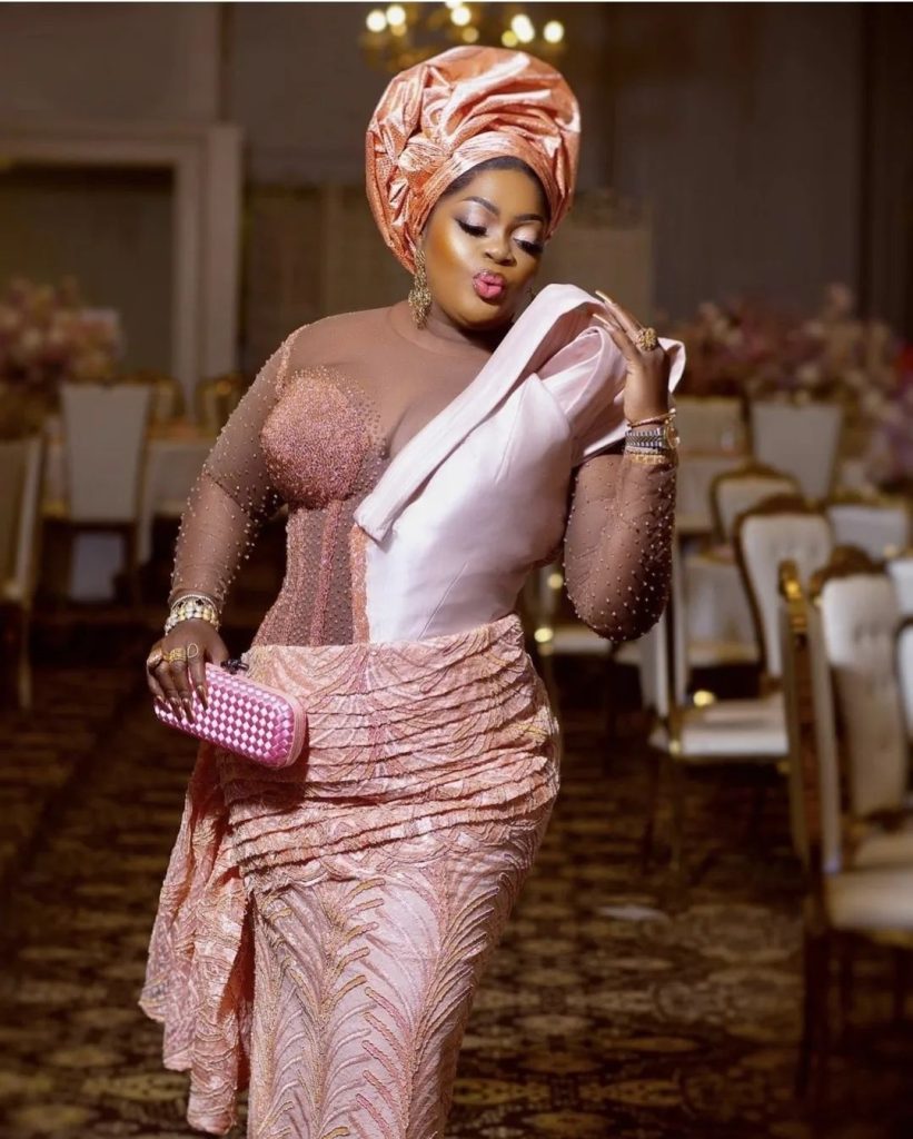 2023 Trendy and Unique Aso Ebi Lace Styles with Corset 2