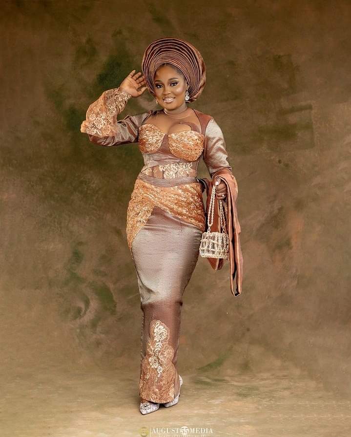 Beautiful and Stunning Aso Oke Styles for Yoruba Brides 2023 3
