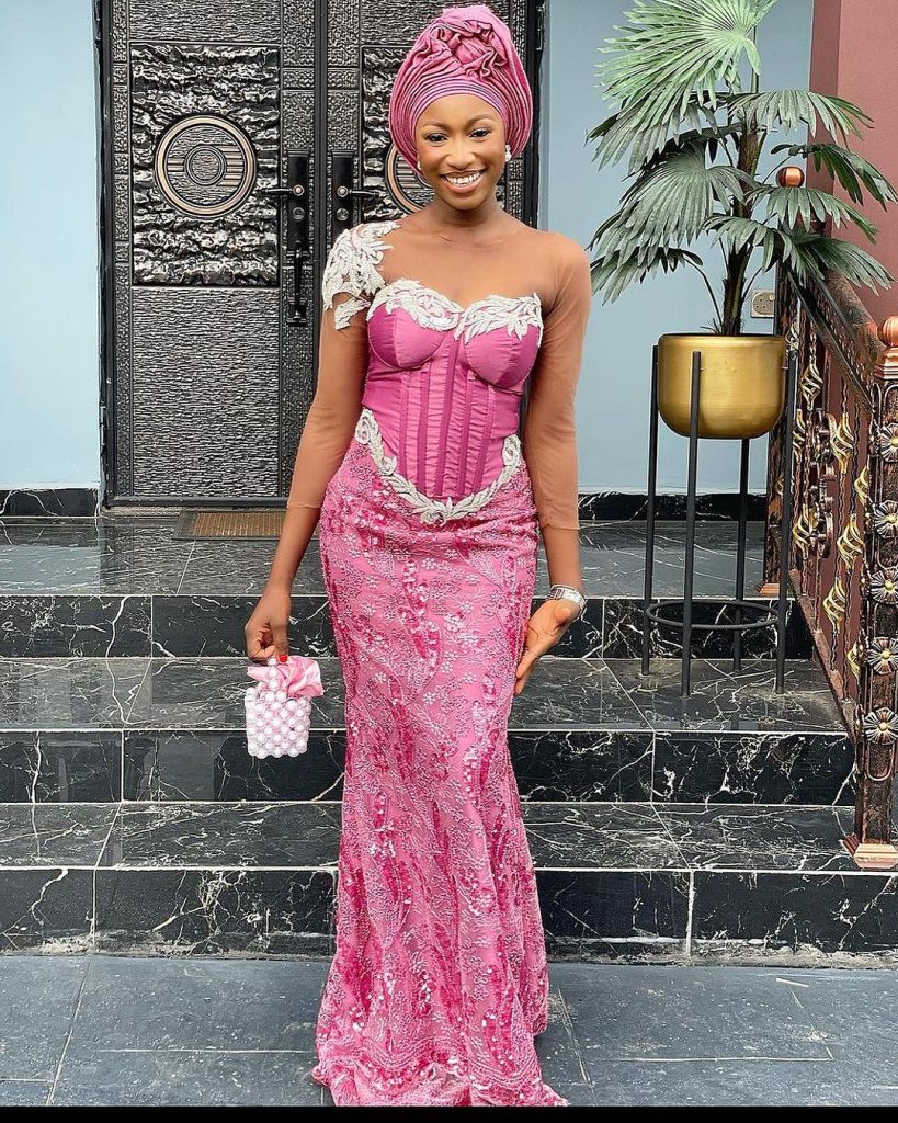 Latest and Classy Aso Ebi Styles for Wedding 2023 4