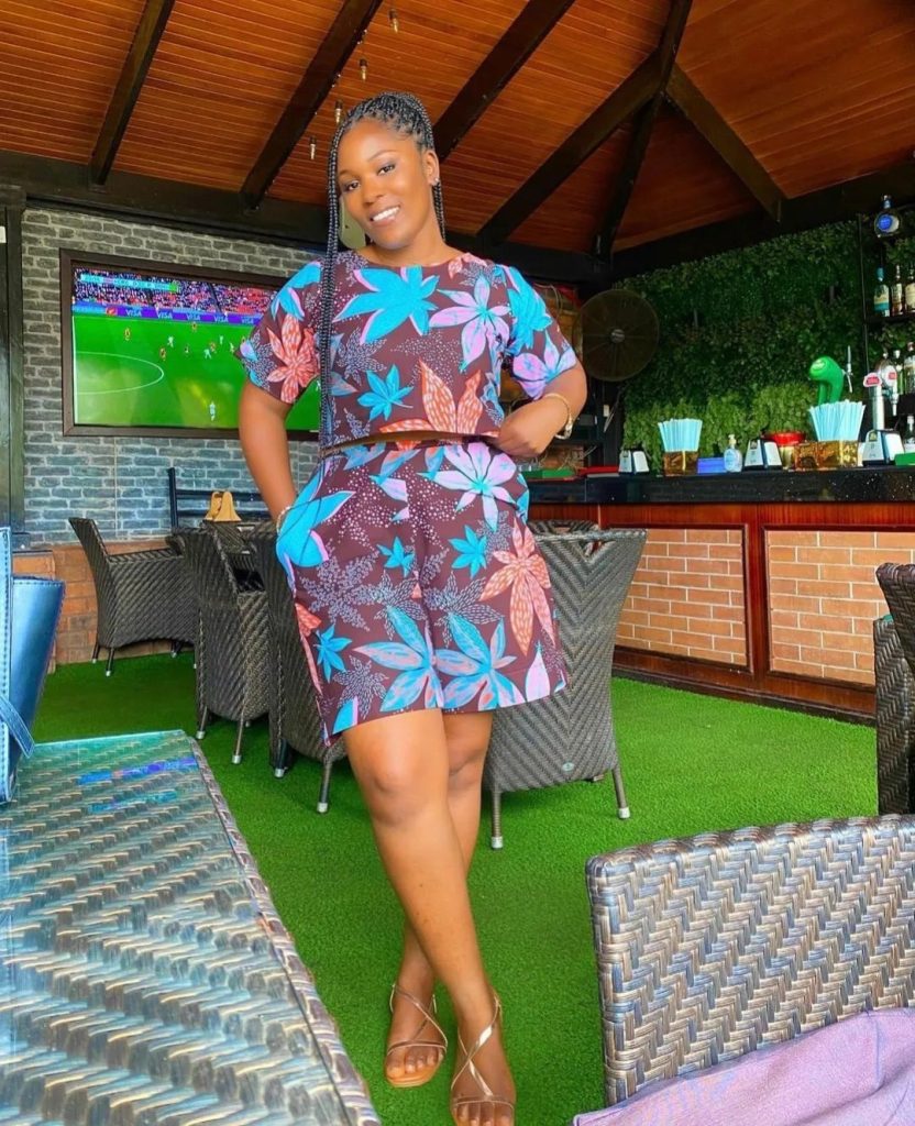 Latest and Fitted Short Ankara Gowns for Ladies 2023 2