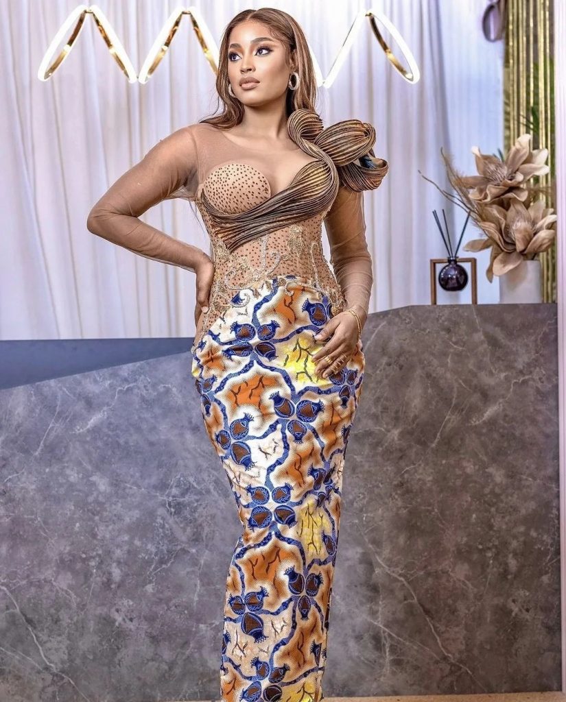 2023 Stunning Asoebi Outfits To Rock This Weekend 4