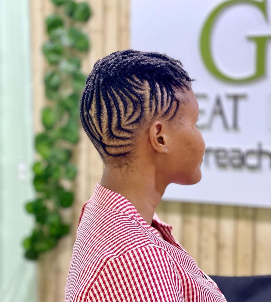 Best Pictures Of Different Hairstyles in Nigeria 2023 3