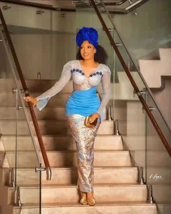 Latest and Simple Asoebi Styles 2023 for Wedding 5