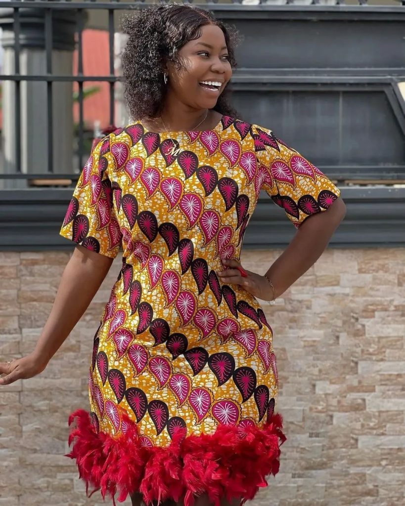 Beautiful And Moderate Ankara Short Gown For Slim Ladies 2