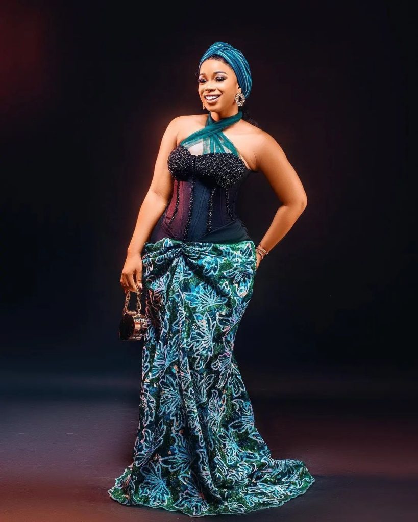 Stunning And Best Aso Ebi Styles For Owambe 2024 1