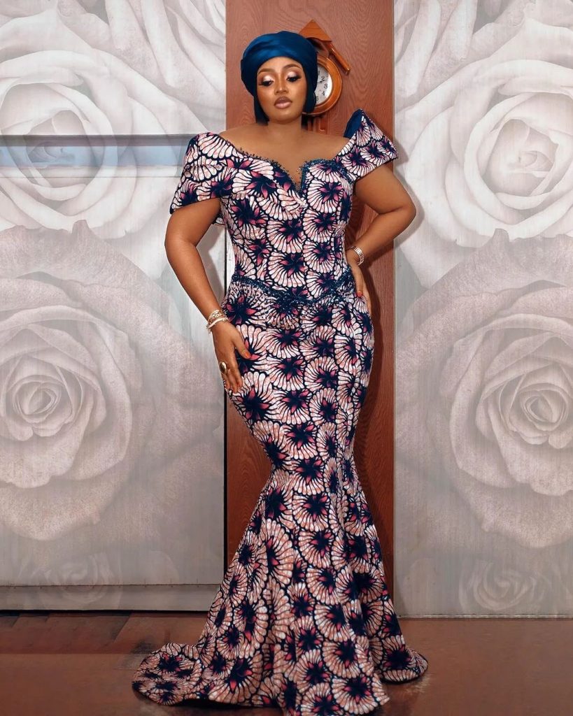 Stunning And Latest Ankara Gown Styles In Nigeria 2024 4